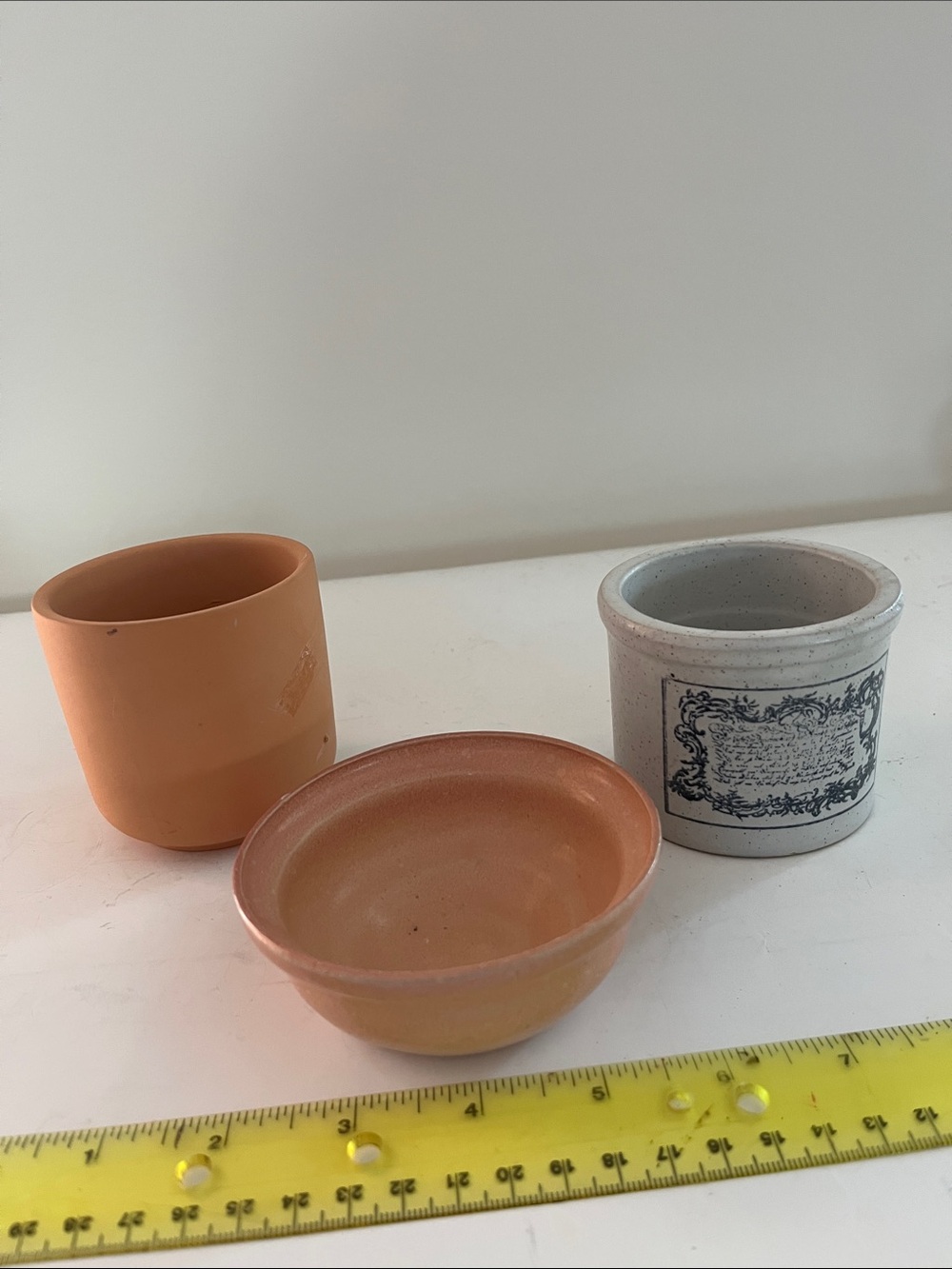 Crock (half pint) with blue design and earthenware pot and saucer/dish